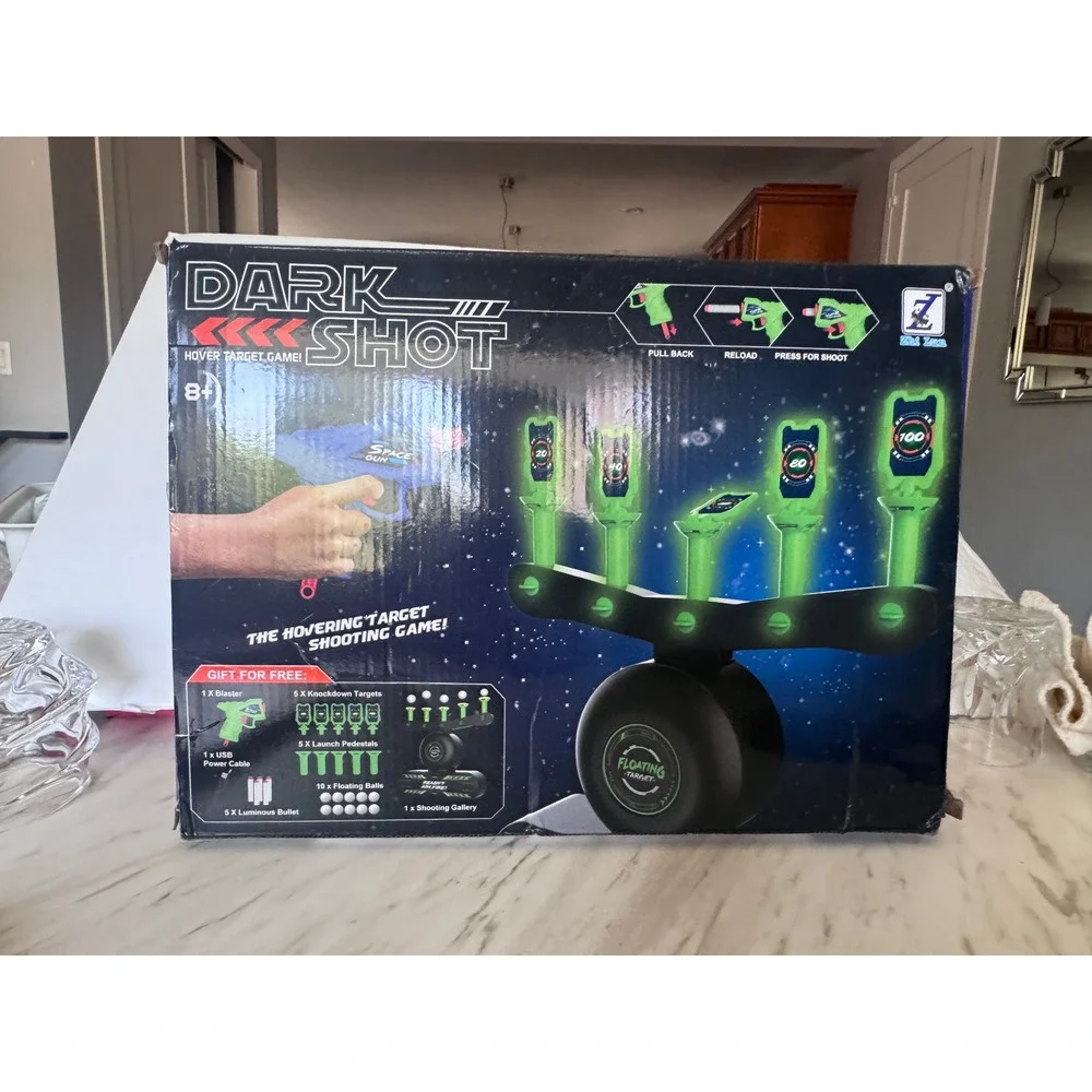Zhi‎ Lun Dark Shot Hover Target Shooting Game Glow in the Dark Space Gun Set